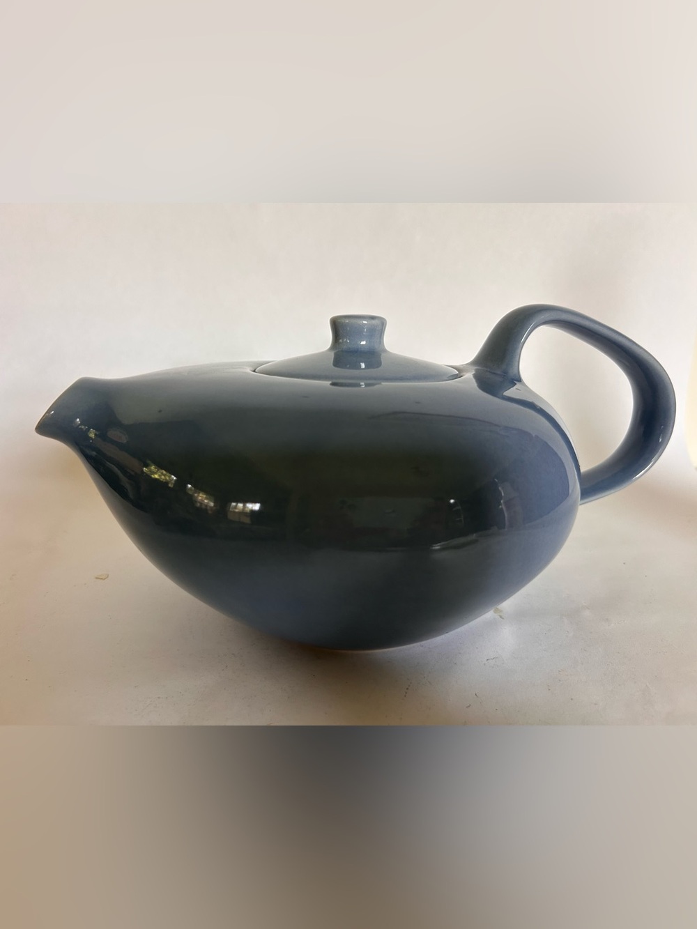 Oneida by Russel Wright 1.5 qt Teapot Blue Double Tab Lid Vintage MCM Retro